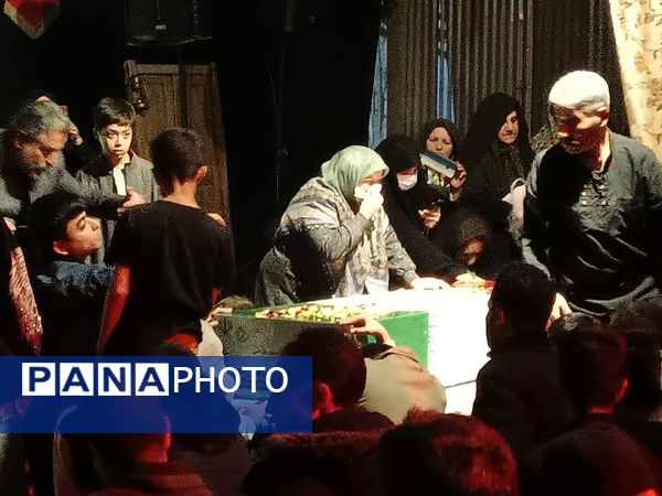 مراسم عزاداری دهه فاطمیه در مسجد مهرولایت با میهمانی شهید گمنام