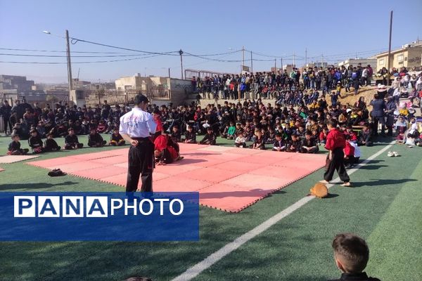 گرامیداشت دهه مبارکه فجر در روستای بیدک 