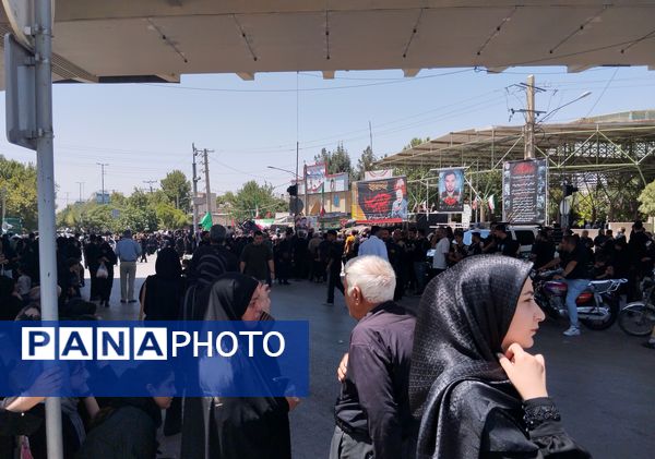 حماسه حضور مردم در مراسم عاشورای حسینی