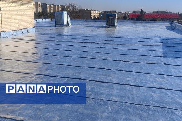 دبیرستان مهدیه و طلیعه فاز ۲ اندیشه، برای بارش برف زمستانی آماده شد