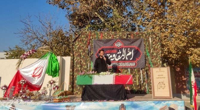 آیین گرامیداشت ایام فاطمیه و تشییع پیکر شهید گمنام در دبیرستان  تیمسار فلاحی ناحیه 1 کرج برگزار شد