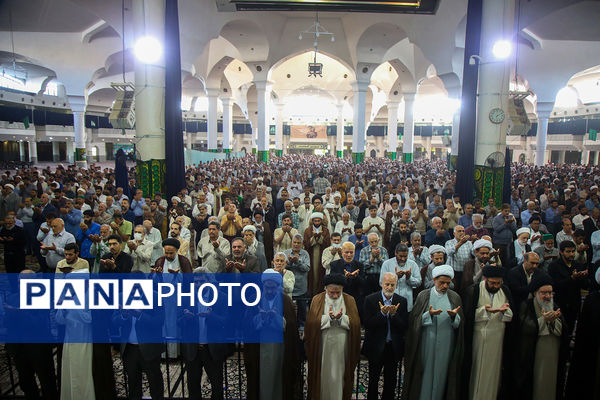 اقامه نماز عید سعید قربان در مصلای قدس قم