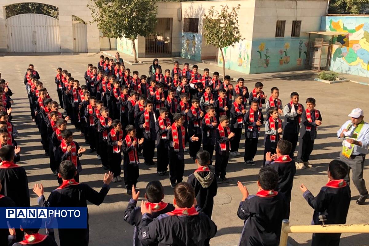 اجرای طرح «وطن یار» در دبستان ائمه اطهار ناحیه دو شهرری 