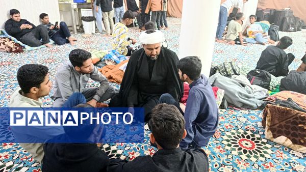 مراسم اعتکاف دانش‌آموزی در مسجد نور سندرک