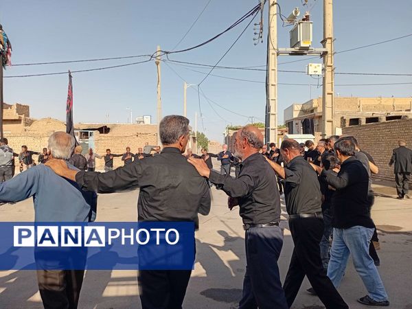 آیین سنتی"حسن - حسین"در روز اربعین حسینی در خلیل آباد