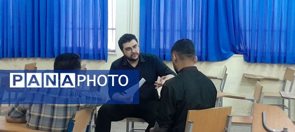 دیدار ماهانه اولیا با دبیران در شهیدستان انقلاب اسلامی ناحیه ۳ کرج