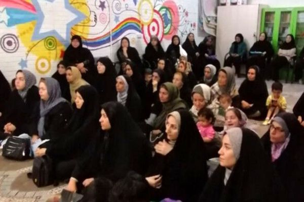 اولین جلسه اولیا و مربیان همراه با انتخابات انجمن اولیا و مربیان در دبیرستان دخترانه میثاق
