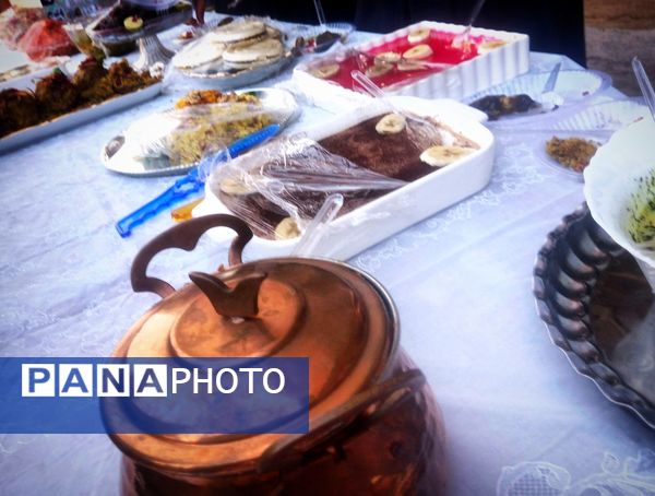 جشنواره غذای سالم و‌ معرفی غذاهای محلی در شهرستان بروجن