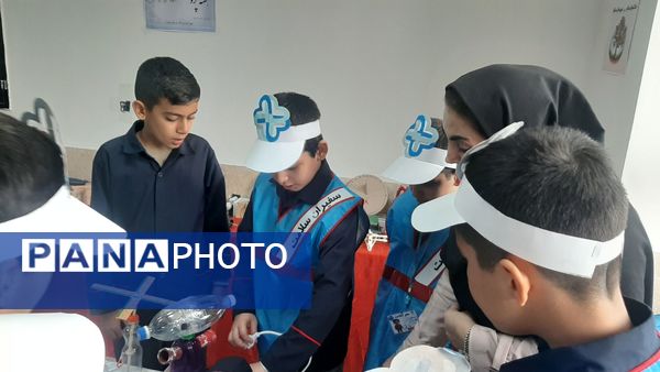  اجرای برنامه‌های خلاقانه به مناسبت هفته پژوهش در مدرسه ولی محمدی صفادشت 