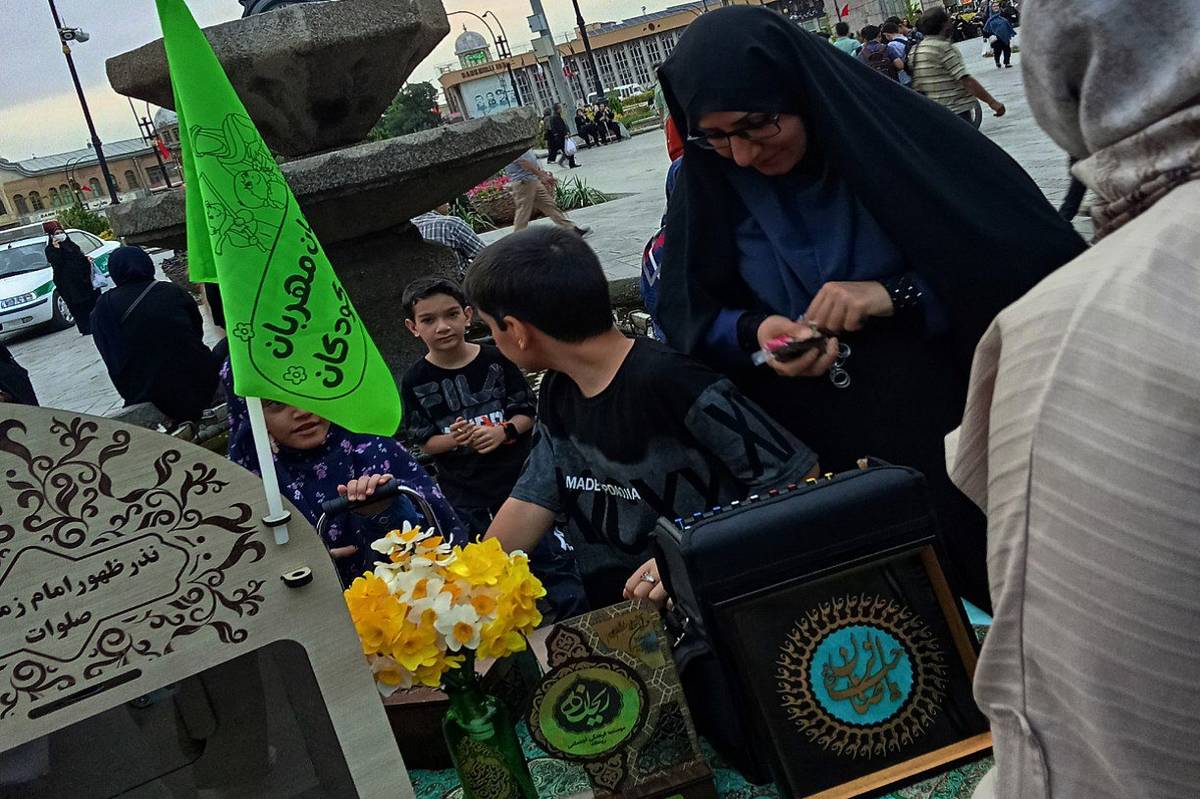 طنین «یا مهدی» در میدان امام خمینی(ره) همدان