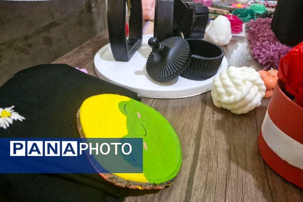 جشن خلاقیت دانش‌آموزان در نمایشگاه فناوری مدرسه پروین اعتصامی