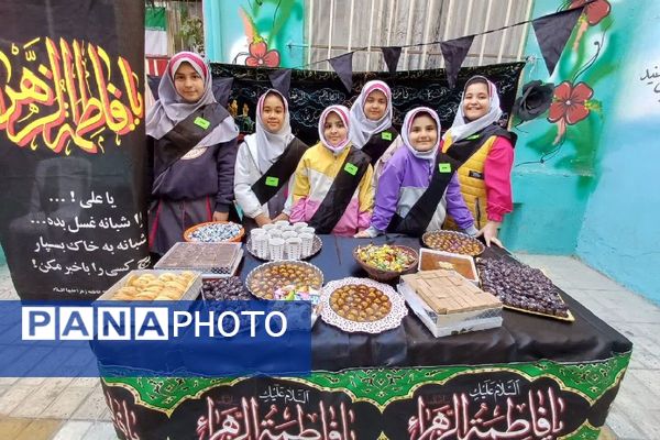 ایستگاه صلواتی در دبستان سارا، میزبان دل‌های کوچک در سوگ حضرت فاطمه(س) بود