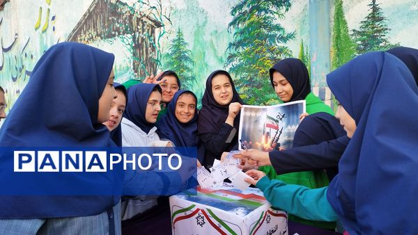 انتخابات شورای دانش آموزی دبیرستان شاهد تکتم ناحیه۳