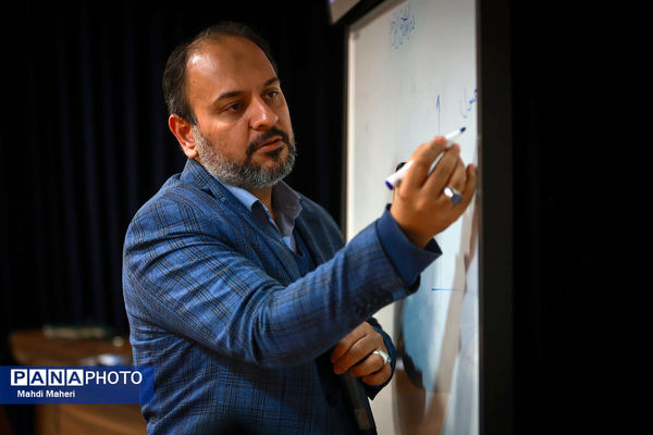 جلسه شورای اداری معاونت پرورشی و فرهنگی