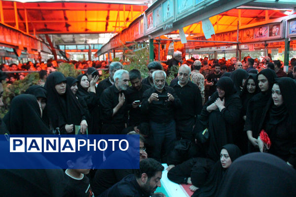 خاکسپاری نوجوان شهید «محمدحسین خاکی» در گلزار شهدای قم