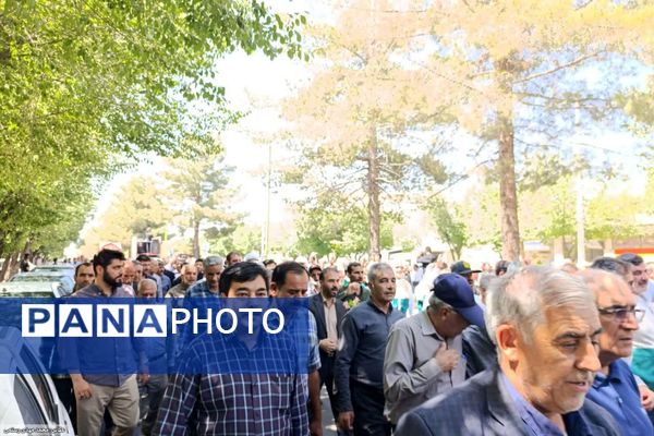 مراسم تشییع پیکر شهدای شهرضا در پی تجاوز ددمنشانه رژیم صفاک صهیونسیتی 