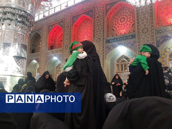 برگزاری بزرگترین اجتماع شیرخوارگان حسینی در حرم مطهر رضوی