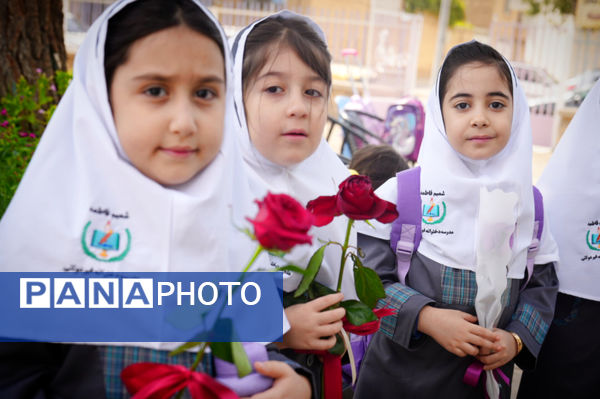 بهار کودکی در آستانه مهر؛ شکوفههای دبستان شمیم فاطمه