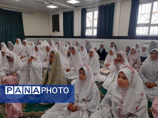 برگزاری اولین روز از دوشنبه های نماز در ناحیه۷ مشهد
