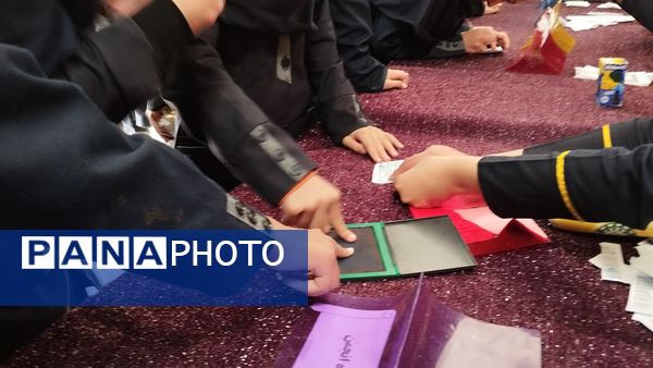  انتخابات شورای دانش آموزی در دبیرستان هوشیار