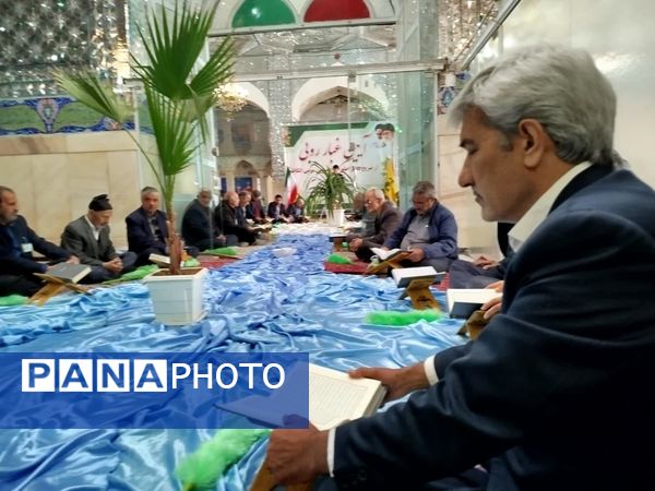 آیین غبارروبی ضریح مطهر امامزاده حمزه بن موسی کاظم (ع)