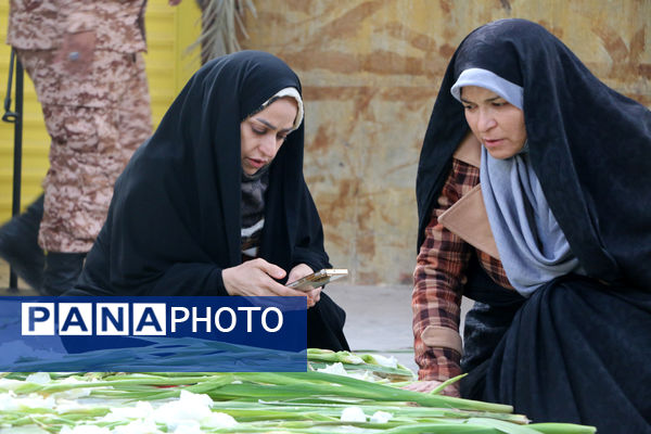 گلباران مزار شهدای گمنام قم در ایام الله دهه فجر