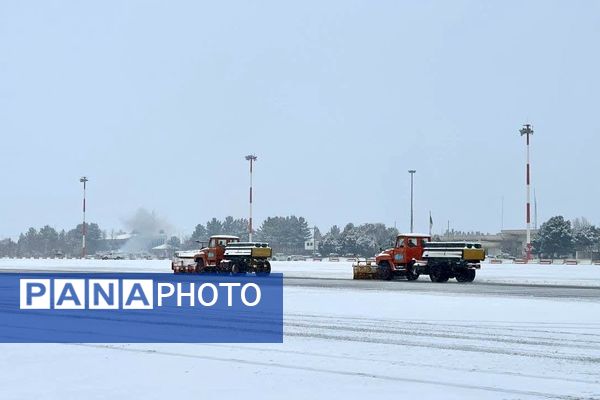 وضعیت فرودگاه بین الملی شهید هاشمی‌نژاد در روزهای برفی مشهد