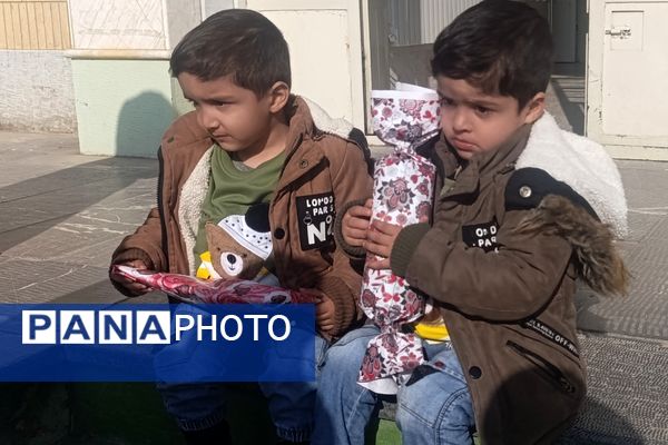 مراسم ولادت حضرت فاطمه زهرا (س) و روز مادر در دبیرستان مهر نیشابور