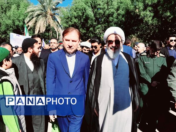 شکوه حضور مردم بوشهر در راهپیمایی ۲۲ بهمن