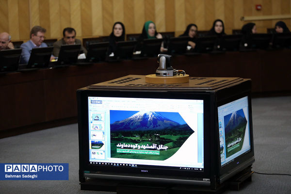نشست فراکسیون محیط زیست مجلس به مناسبت هفته معلم