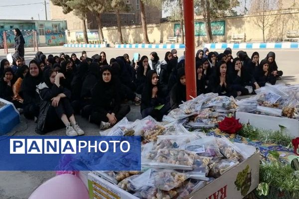 جشن میلاد باسعادت حضرت زینب کبری (س) و روز پرستار در دبیرستان شهید مجید دهنوی نیشابور