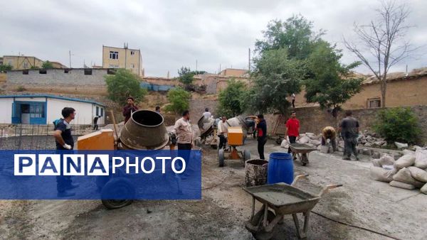 آغاز بتن‌ریزی مدرسه شهید ذوالفقاری در روستای احمد آباد