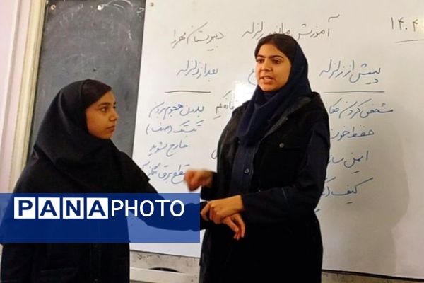 بیست و هفتمین مانور زلزله و ایمنی در دبیرستان مهر نیشابور