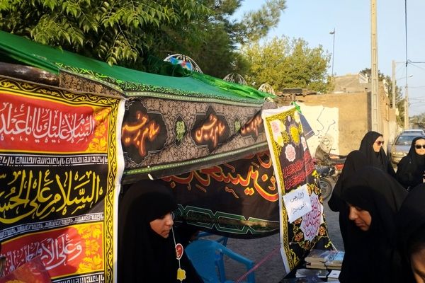 برپایی موکب بین راهی در مراسم پیاده روی جاماندگان اربعین شهرستان خلیل آباد 