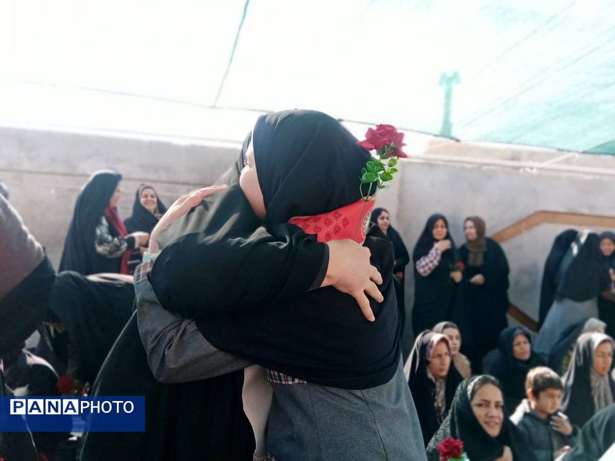 گرامیداشت روز مادر، روایت مهربانی بی پایان