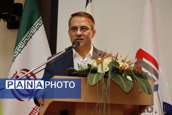 نخستین کنفرانس ملی چالش های مدیریت سرمایه انسانی در سازمان های بزرگ مقیاس