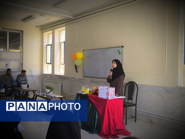 جلسه انجمن اولیا در شبانه روزی امام حسین میانکوه 