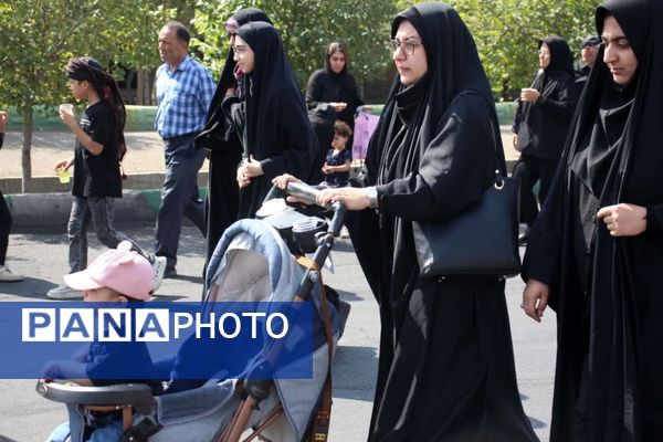 راهپیمایی دلدادگان حسینی در شهرستان سمنان