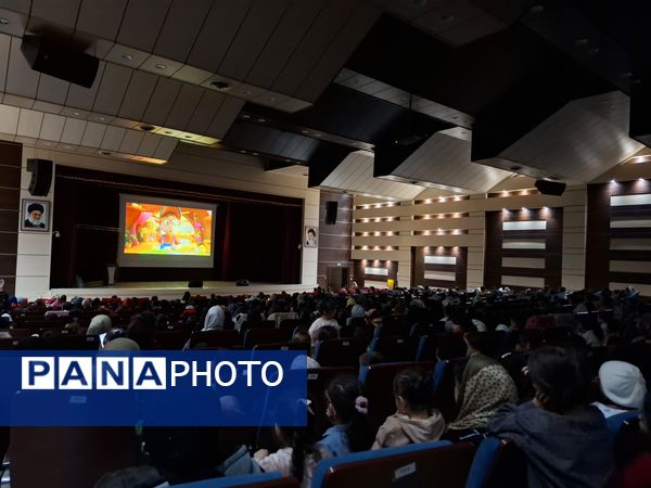اکران فیلم سینمایی ببعی قهرمان در فرهنگسرای بعثت صفادشت