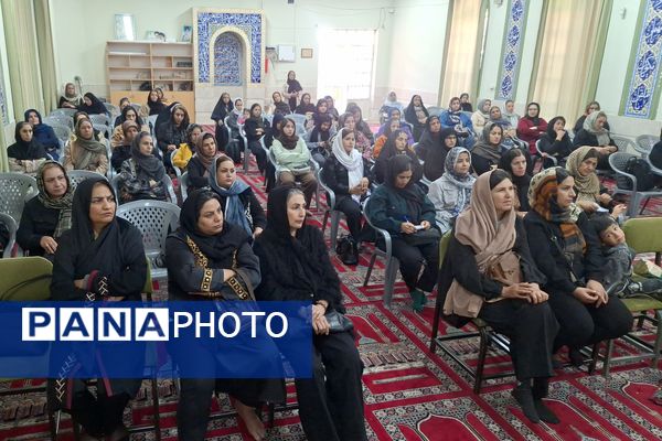 دومین جلسه آموزش خانواده در دبیرستان پویش