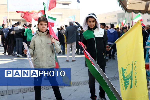 ۱۳ آبان؛ سه رویداد بزرگ که شکل‌دهنده مسیر ۶۰ ساله ایران شدند