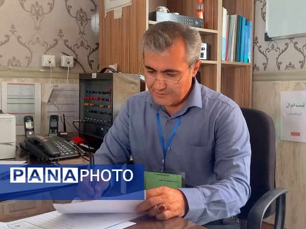 آزمون مدیران مدارس در مدرسه عرفان شهرستان ملارد 