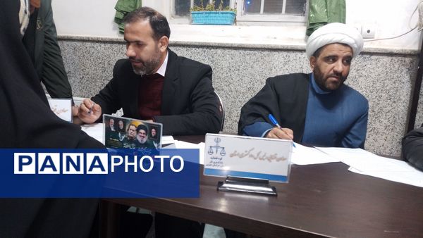 میز خدمت قضائی در مسجد امام هادی (ع) بیرجند 