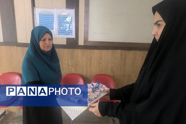 پاسداشت بزرگداشت حافظ شیرازی در اداره آموزش و پرورش ناحیه یک شهرری