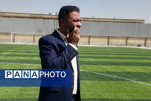 آیین افتتاح زمین‌های چمن مصنوعی آموزش و پرورش ناحیه ۳شیراز 