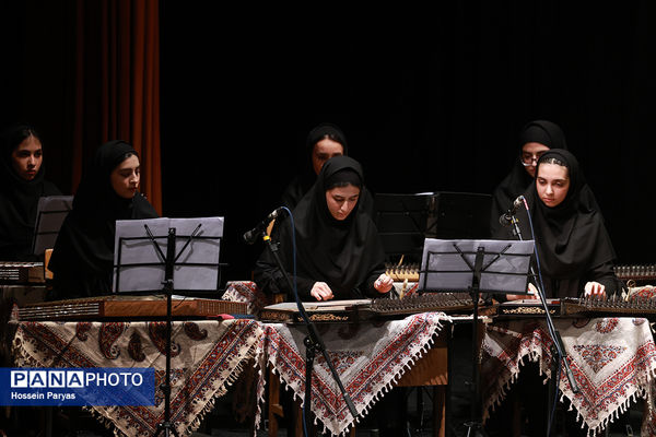 اجرای هنرستان موسیقی دختران تهران در فرهنگسرای ارسباران