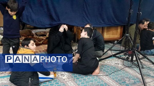 معتکفین با خانواده های خود دیدار کردند 