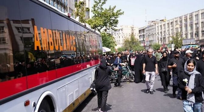 حضور و خدمت‌رسانی اورژانس تهران در مراسم تشییع پیکر شهدای اقتدار