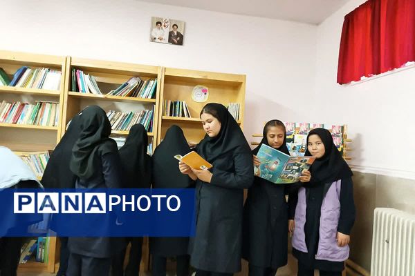زنگ کتابخوانی در دبیرستان امام علی(ع) ورامین