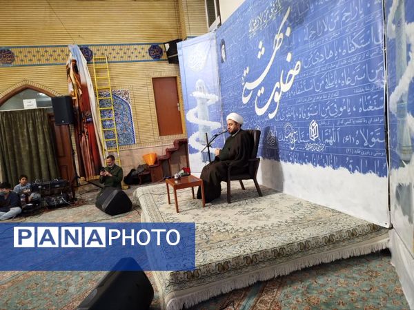 اعتکاف پسران نسل آفتاب